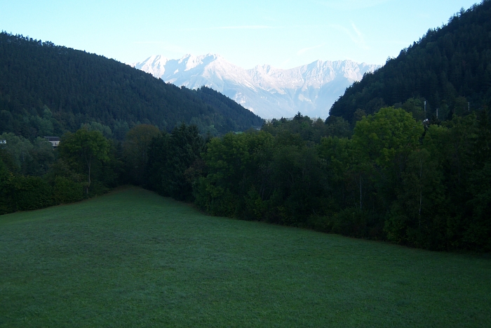 100_1676 small INNSBRUCK VIEW 1.jpg - 239203 Bytes